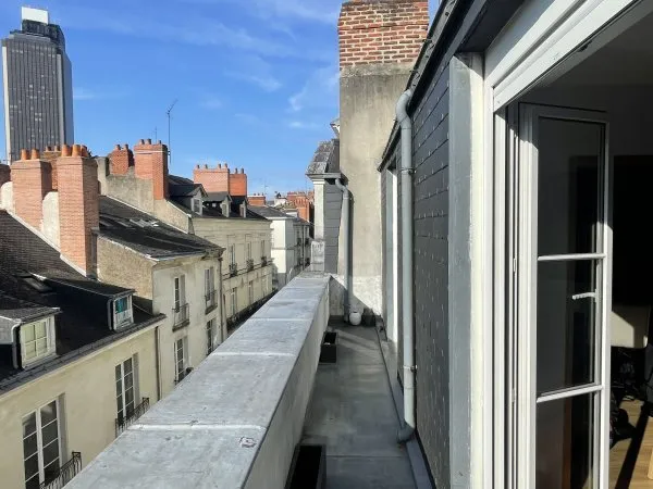 T3 meublé - Hyper centre Nantes - balcon sans vis à vis