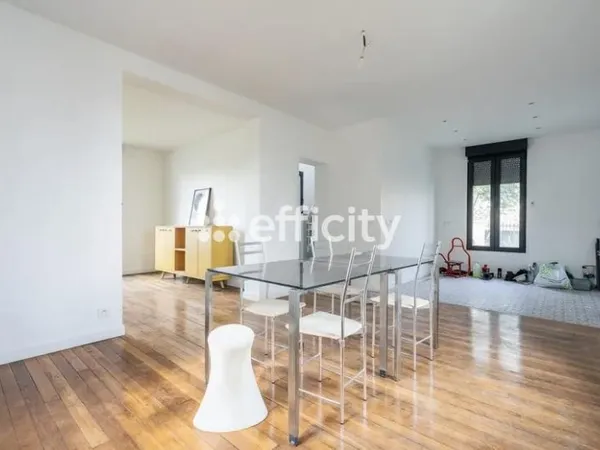 Maison 7 pièces 144 m²