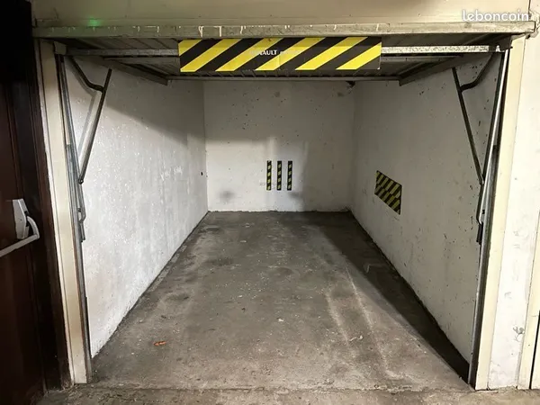 Box 13m2 en sous sol