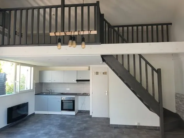 STUDIO 30m2 avec terrasse Plan de Cuques