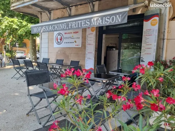À Vendre - Fonds de commerce Snack - Affaire saine & en pleine évolution
