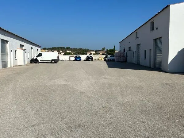 Hangar box garage stockage