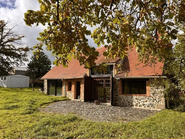 A VENDRE Maison 3 pièces à rénover à Orsennes