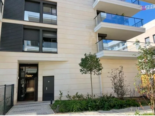 Studio proche RER A dans quartier agréable