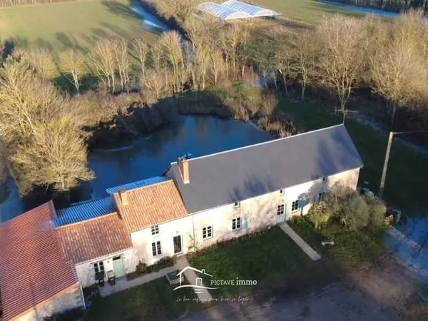 MAISON 6 CHAMBRES 9.50 HECTARES