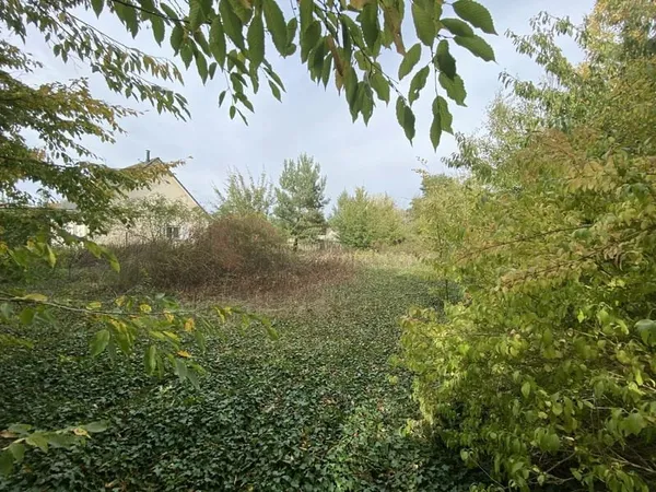 TERRAIN A BATIR A MESNILS SUR ITON