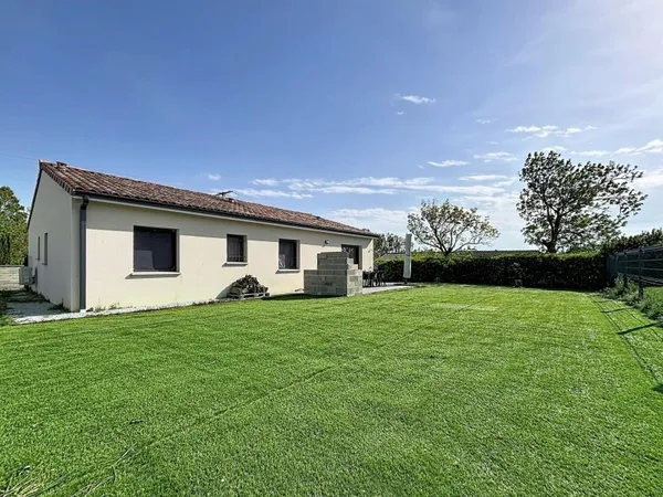 Maison récente 2022 - 110 m² - 3 chambres - Terrain 620 m² - Aucun travaux