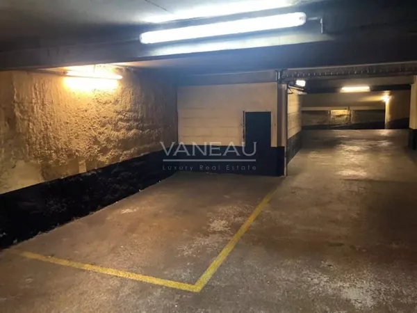 Stationnement Location Paris   230€