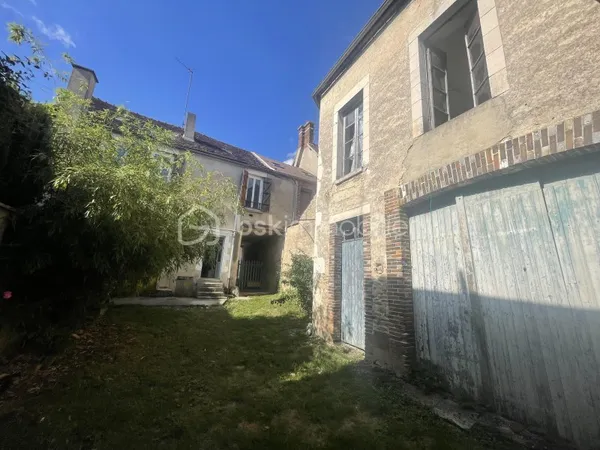 Maison 9 pièces 340 m²
