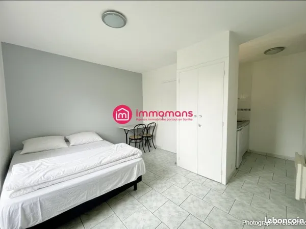 Studio 1 pièce 18 m²