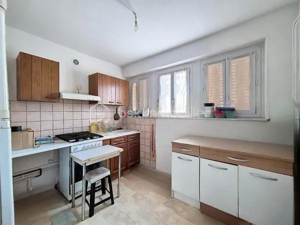 68 m² . 3 pièces . Dijon 21000 . Quartier Chevreul-Colombière