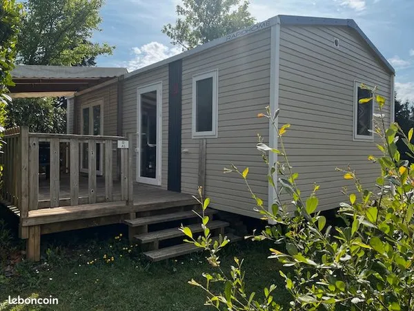 Mobil-home climatisé avec terrasse - Dordogne - camping familial