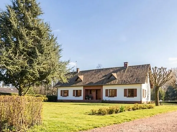 Maison 7 pièces 232 m²