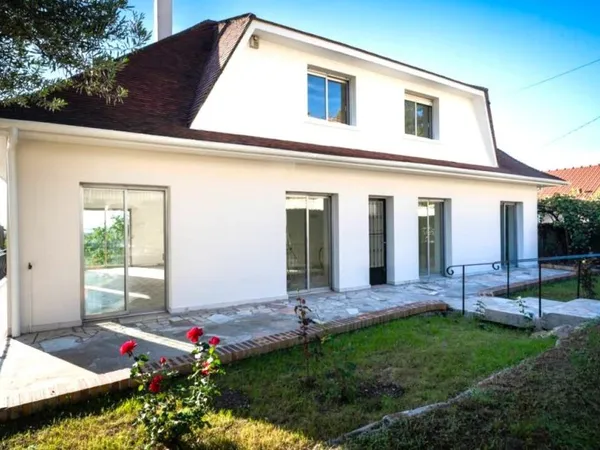 Maison de luxe 8 pièces 264 m²