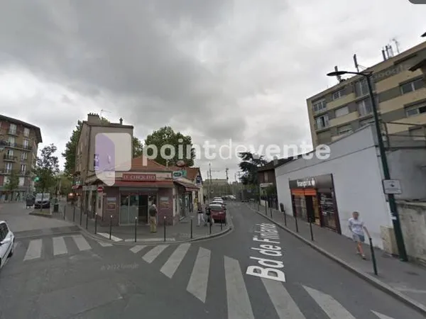 Local commercial 24 m²