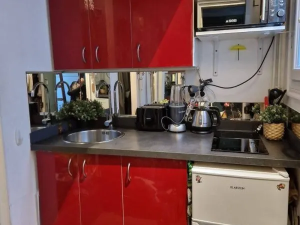 Studio 1 pièce 12 m²
