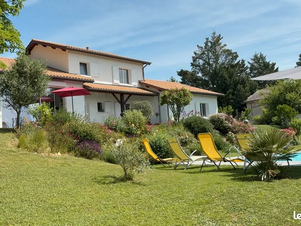 Maison - 6 pièces - 170m²