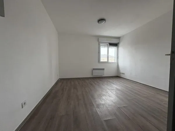 A VENDRE Studio de 17,82 m2 ORLEANS SUD - PROCHE FACULTE