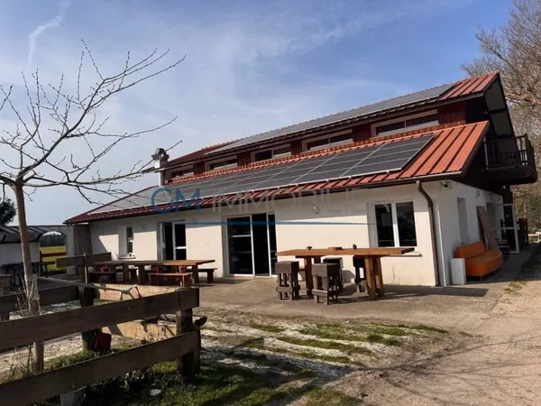 Boutique 300 m²