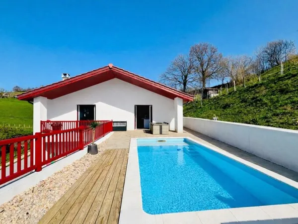 BIEN D'EXCEPTION - Maison familiale et/ou gîtes sur parcelle constructible