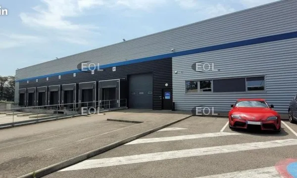 Local industriel 7 064 m²