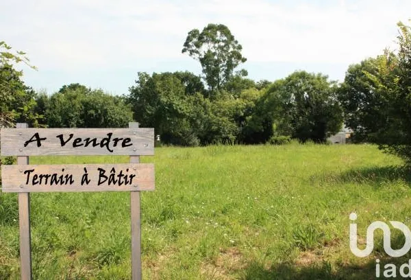 Terrain 943 m²