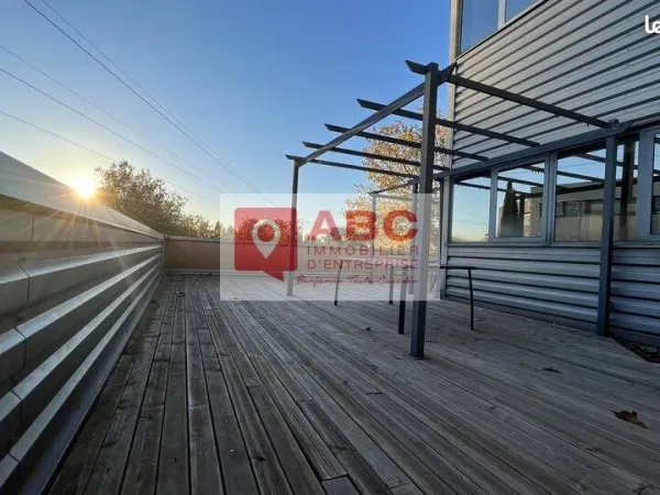 BUREAUX 281 m² CASTELNAU LE LEZ