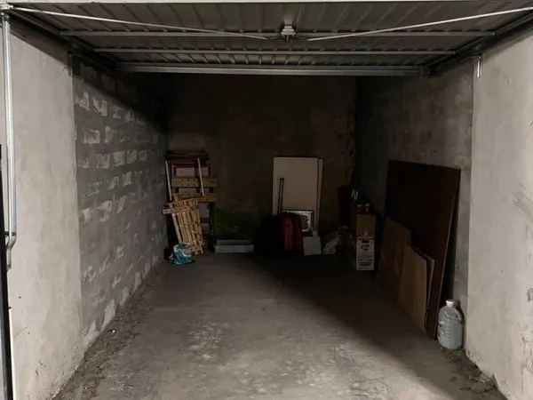 Parking 13 m²