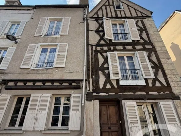 Maison 8 pièces 144 m²