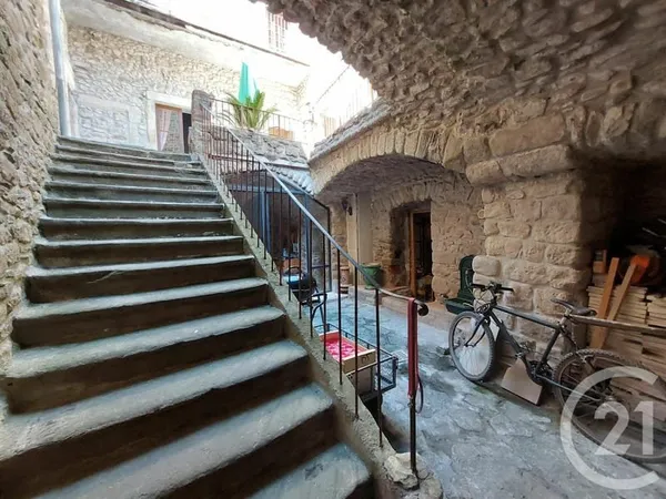 Maison 9 pièces 253 m²