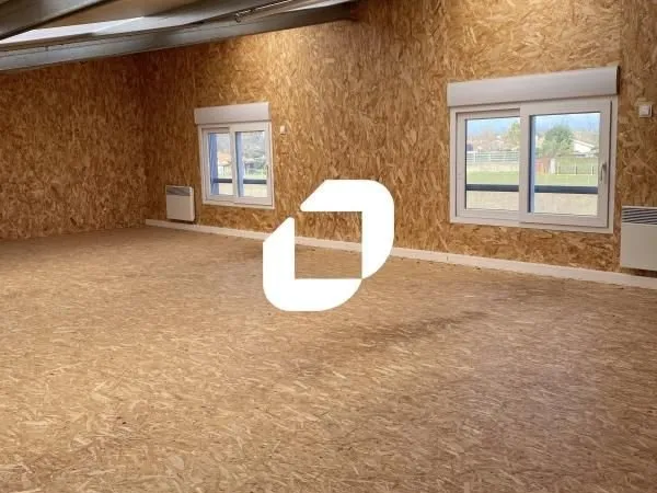 Local d'activité 401 m²