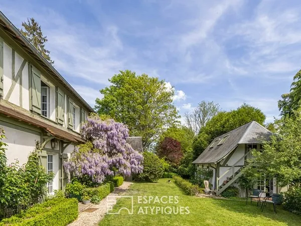 Maison Normande de caractère avec deux dépendances