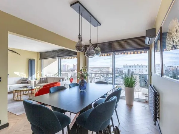 Appartement 5 pièces 107 m²