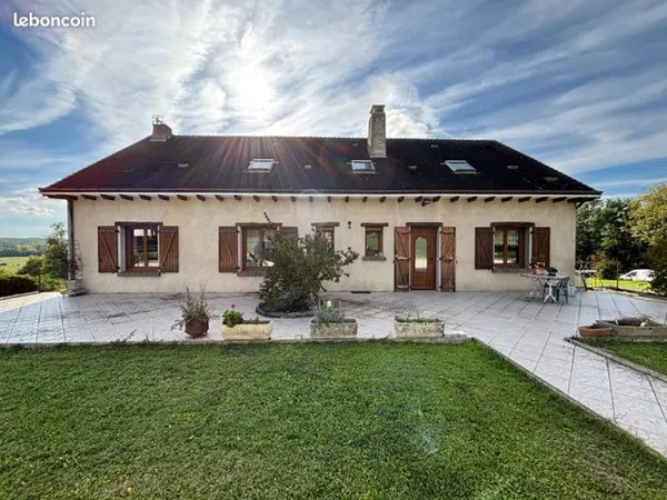 Maison 6 pièces 192 m²