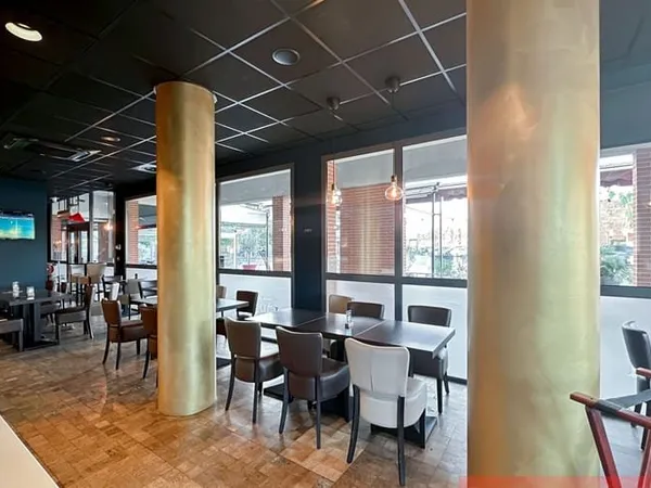 Local commercial 350 m²