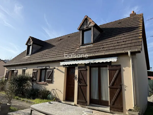 Maison familiale lumineuse 132m² - 4 chambres - Terrain 526m²