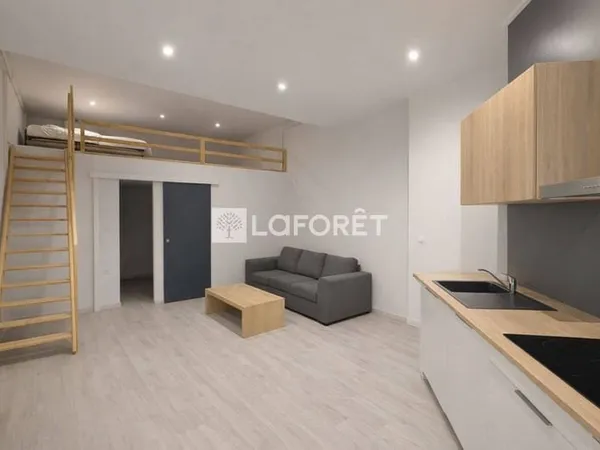 Immeuble 64 m²