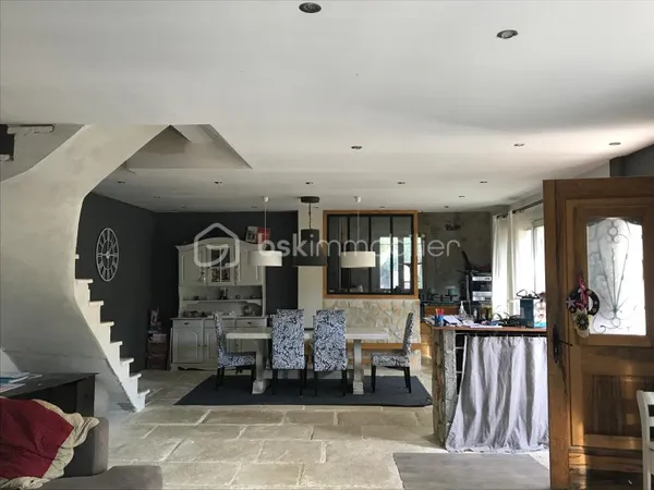 Maison 8 pièces 155 m²