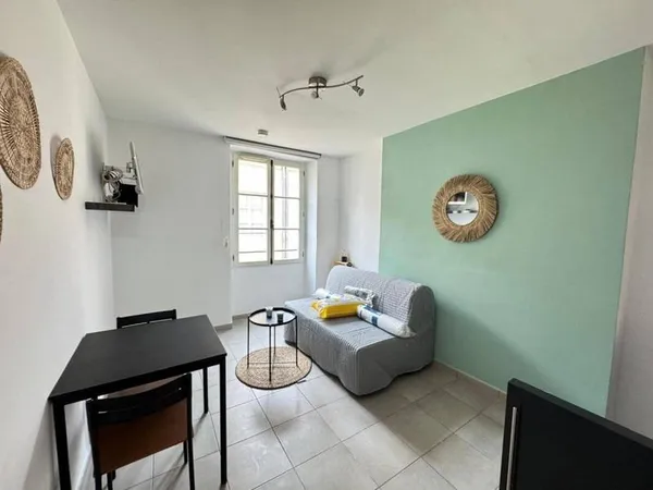 Studio 1 pièce 18 m²