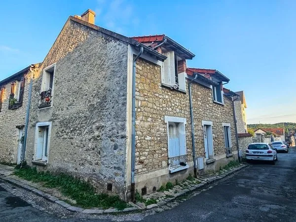 Appartement T1 en bon état avec place de parking privative à vendre 1 pièces ETRECHY (91)