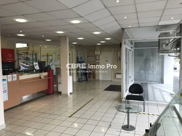 Local d'activité 424 m²