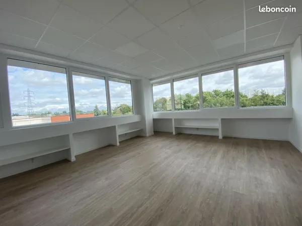 Bureaux 146 m²