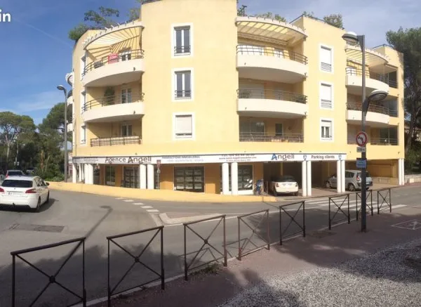 Garage à louer