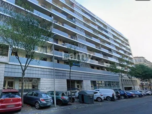 Parking 13 m²