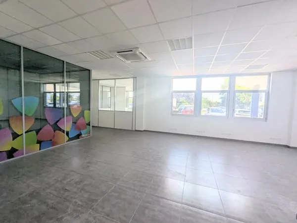 BUREAUX + STOCKAGE - 336 m² - METZ