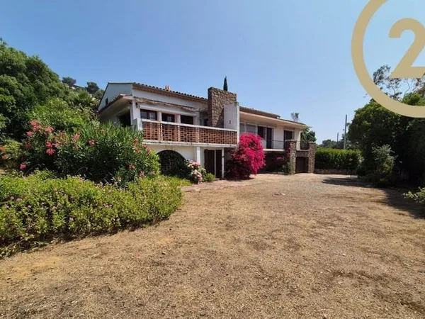 Villa 7 pièces 199 m²