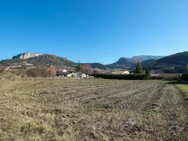 Terrain constructible