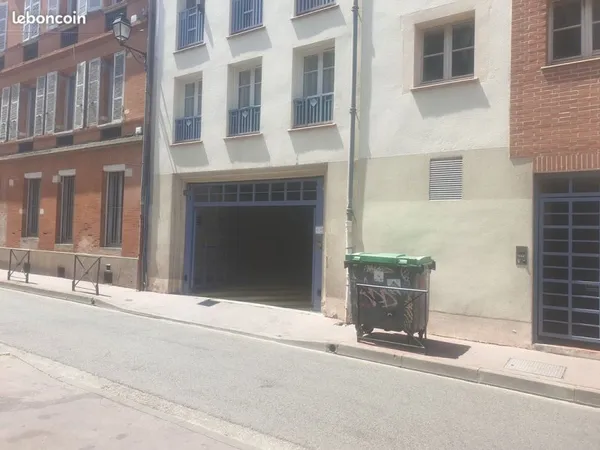 Stationnement Location Toulouse   90€