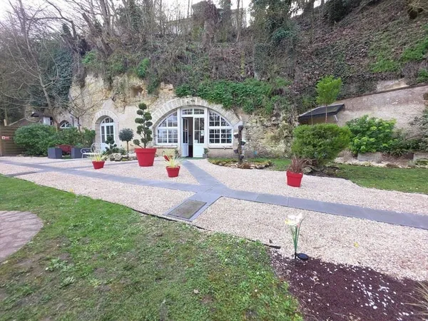Maison 17 pièces 550 m²