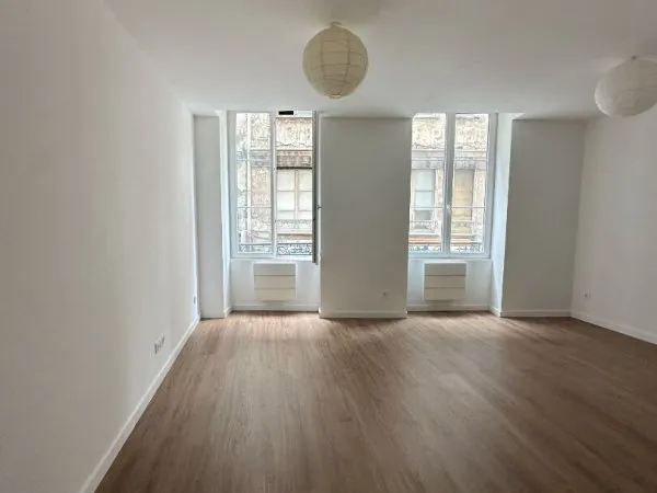 Studio rénové de 33 m²